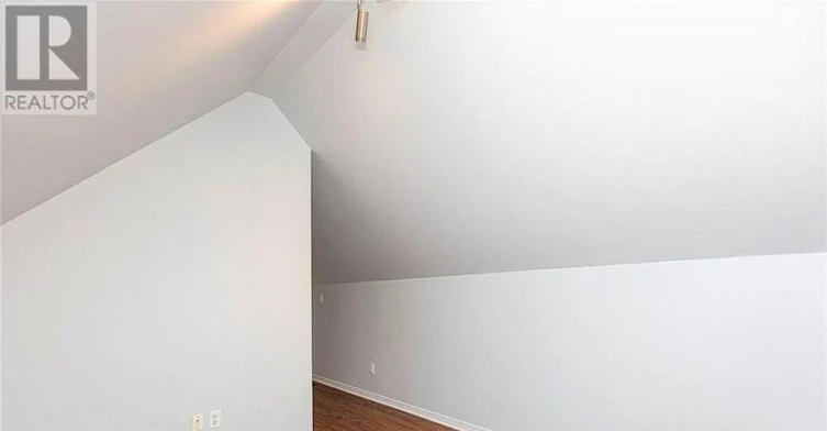 11-450 Maclaren Street, Ottawa, ON, K1R 5K6 - 11
