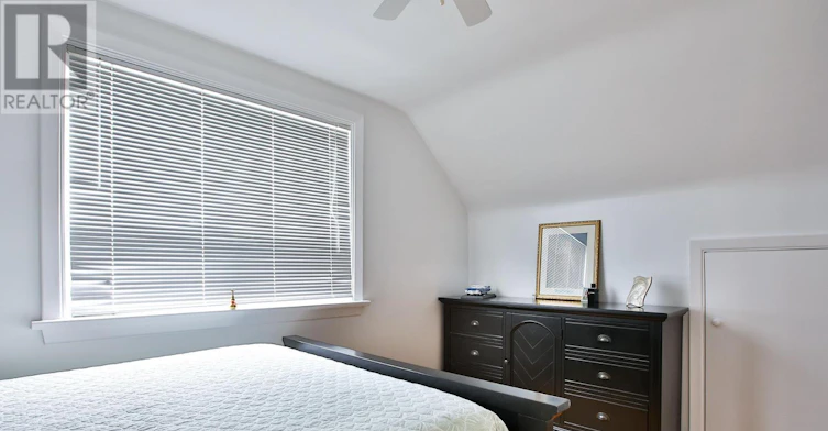 12 Newton Drive, Toronto, ON, M2M 2M7 - 12