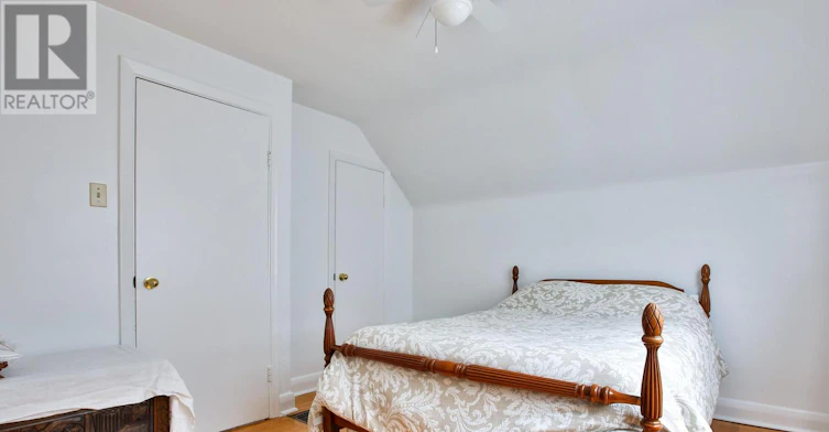 12 Newton Drive, Toronto, ON, M2M 2M7 - 10