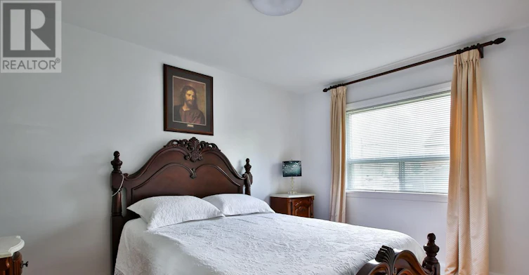 12 Newton Drive, Toronto, ON, M2M 2M7 - 7