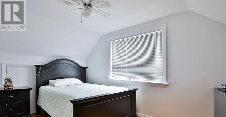 12 Newton Drive, Toronto, ON, M2M 2M7 - 11