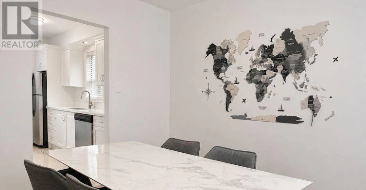9 Glenborough Park Crescent, Toronto, ON, M2R 2G4 - 5