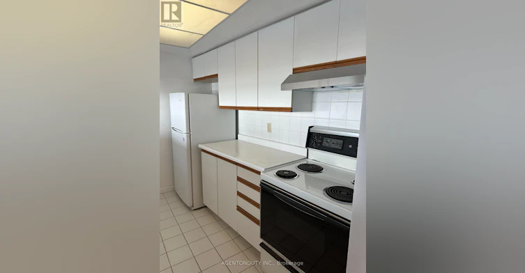 2711-77 Harbour Square, Toronto, ON, M5J 2S2 - 13