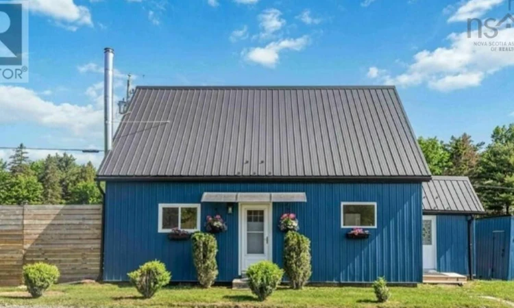 1318 Sweetland Road