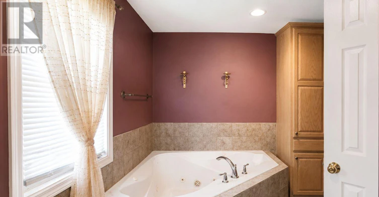 1058 Moy Ave Avenue, Windsor, ON, N9A 2P3 - 14