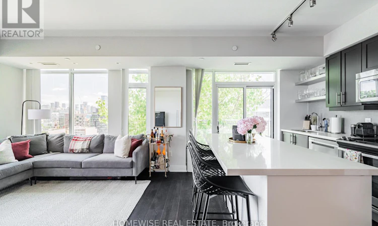 LPH12-525 Adelaide Street W