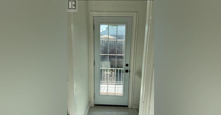 LOWER-184 Avenue Road, Newmarket, ON, L3Y 1N6 - 3