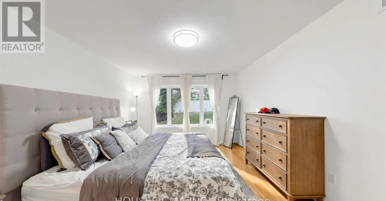 69 Holyrood Avenue, Oakville, ON, L6K 2V4 - 24