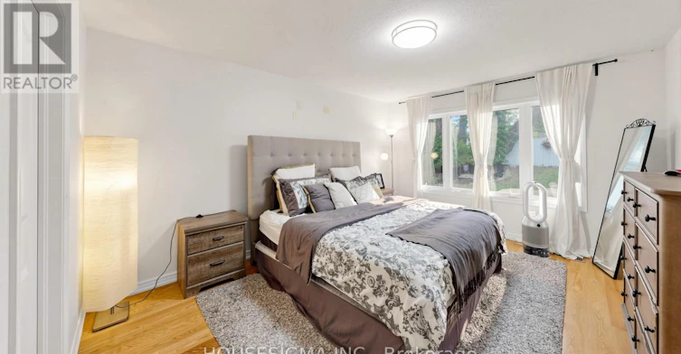 69 Holyrood Avenue, Oakville, ON, L6K 2V4 - 23