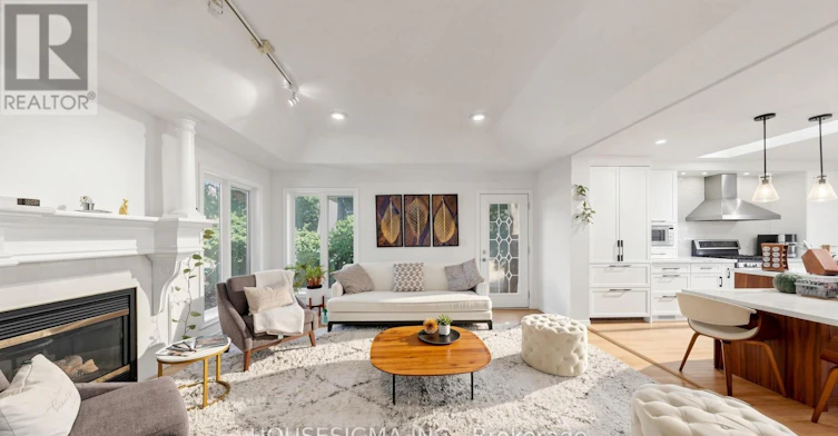 69 Holyrood Avenue, Oakville, ON, L6K 2V4 - 6