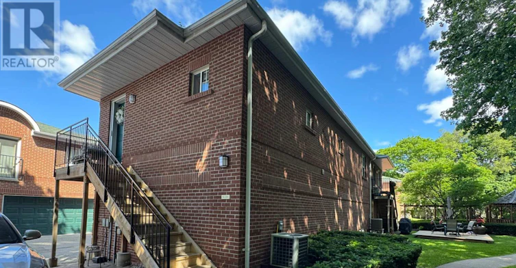 CH1-1361 Bayview Avenue, Toronto, ON, M4G 3A5