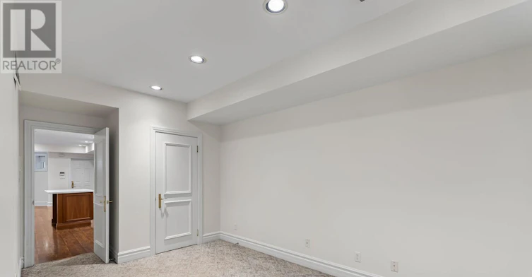 8 Huntley Street, Toronto, ON, M4Y 2K6 - 38