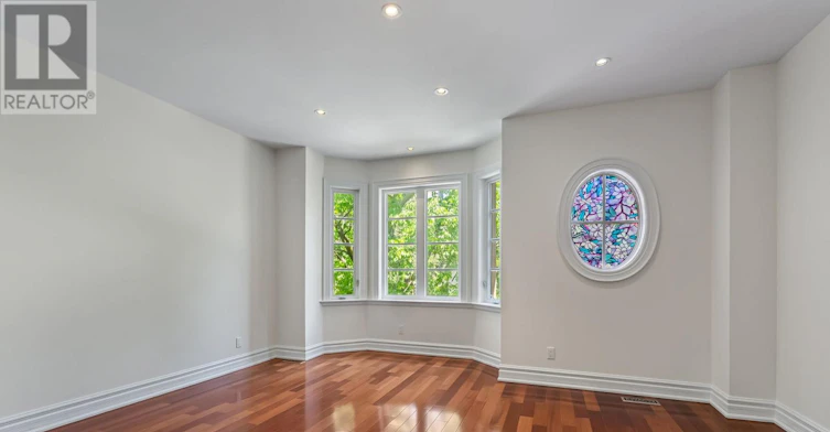 8 Huntley Street, Toronto, ON, M4Y 2K6 - 24