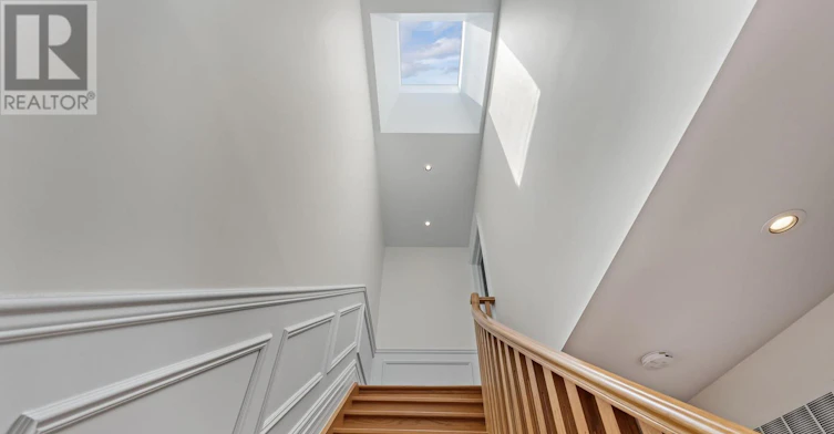 8 Huntley Street, Toronto, ON, M4Y 2K6 - 29