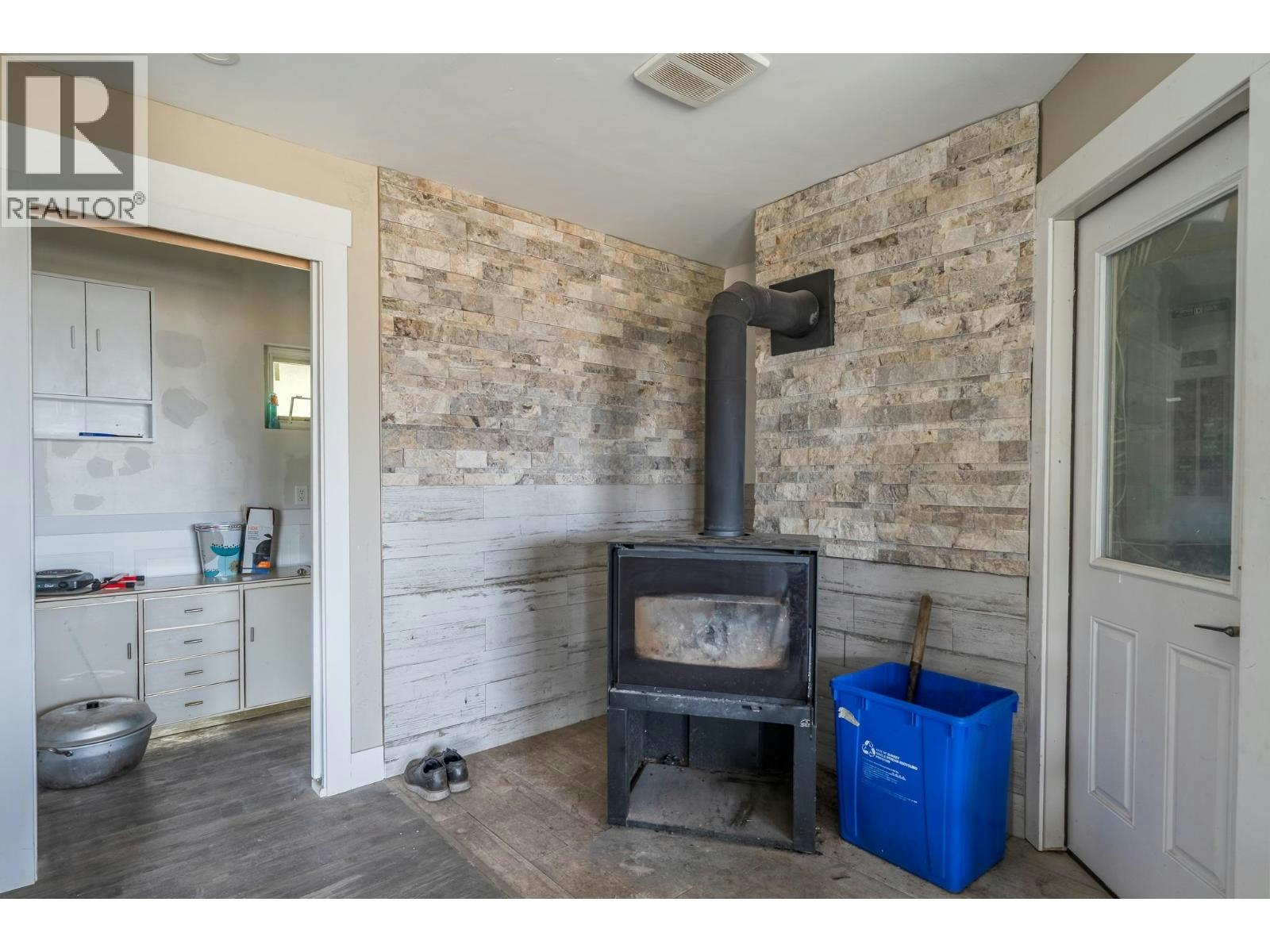 7435 Little Fort 24 Highway - 5