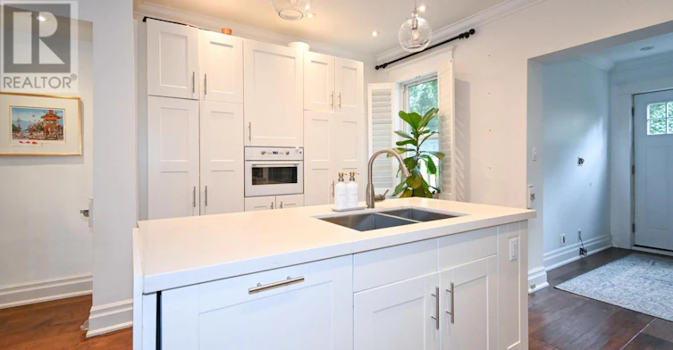 118 Rainsford Road, Toronto, ON, M4L 3N9 - 12