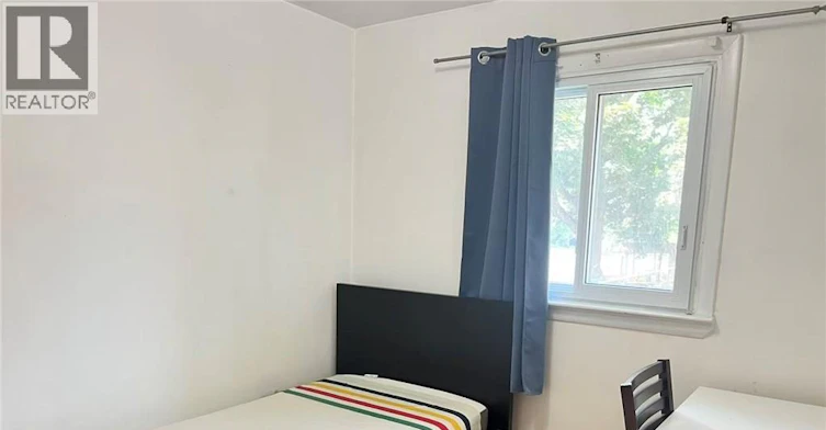 110 Peppler Street, Waterloo, ON, N2J 3C8 - 7