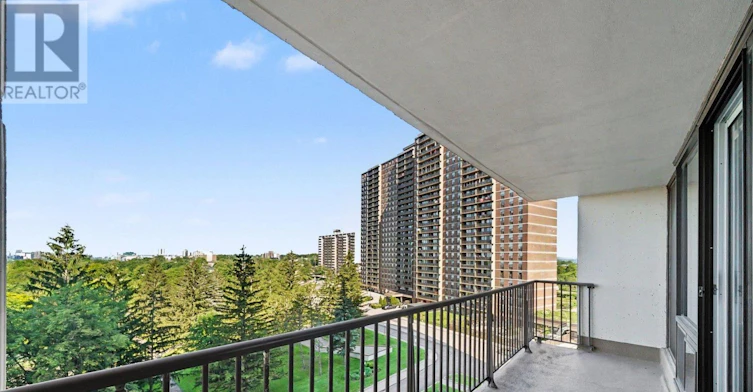 802-665 Bathgate Drive, Ottawa, ON, K1K 3Y4 - 14