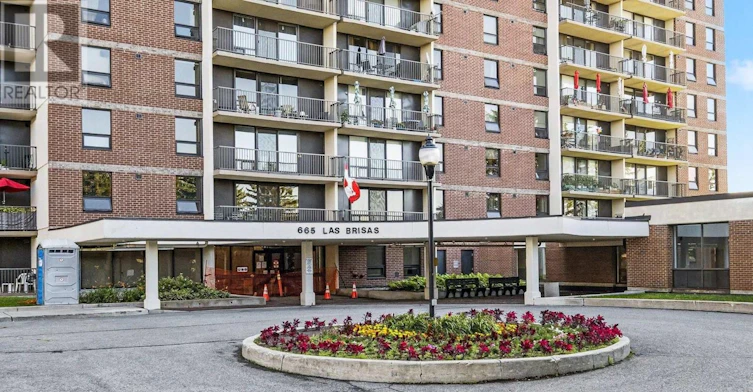 802-665 Bathgate Drive, Ottawa, ON, K1K 3Y4 - 2