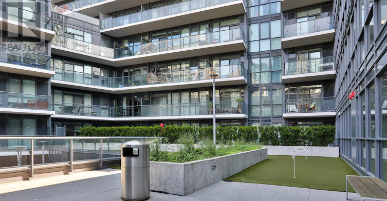 TH03-38 Iannuzzi Street, Toronto, ON, M5V 0S2 - 23