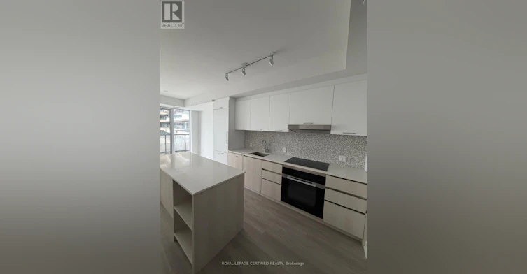 327-8188 Yonge Street, Vaughan, ON, L4J 0M2 - 4