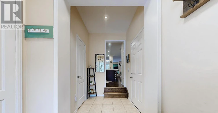 16 Edison Way, Whitby, ON, L1R 0M3 - 13