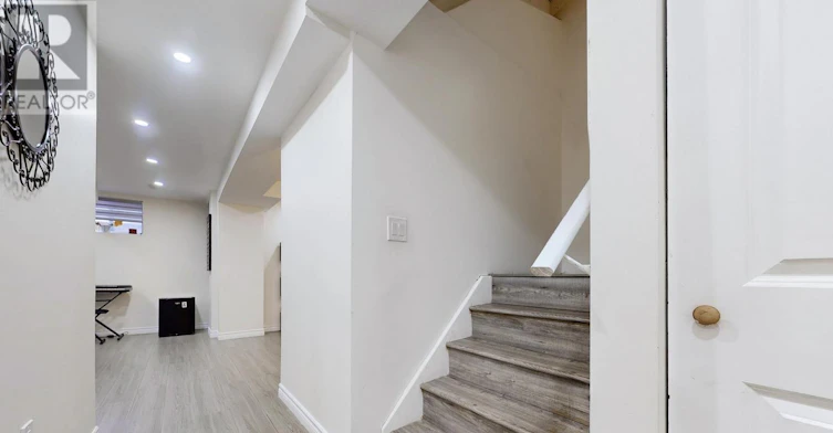 16 Edison Way, Whitby, ON, L1R 0M3 - 23