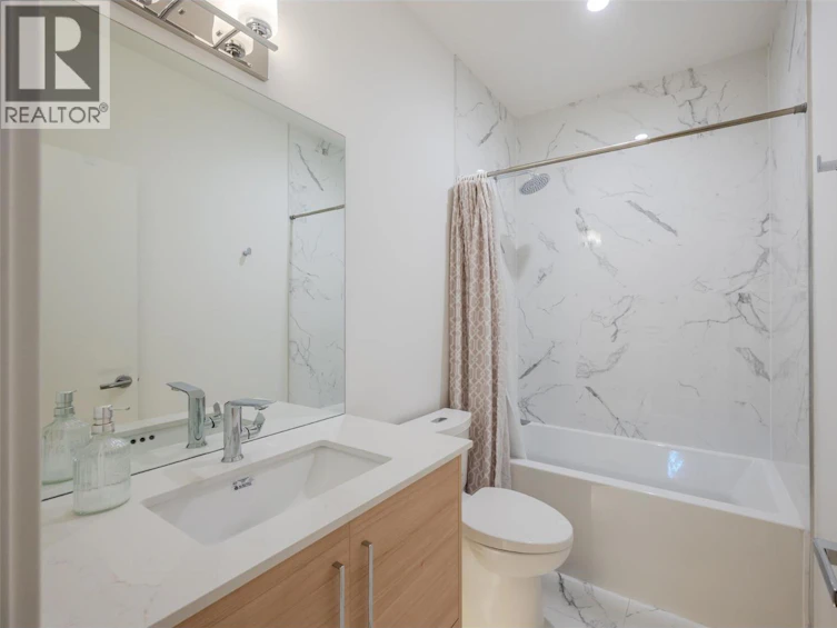 108-555 E Wade Avenue, Penticton, BC, V2A 1T2 - 35