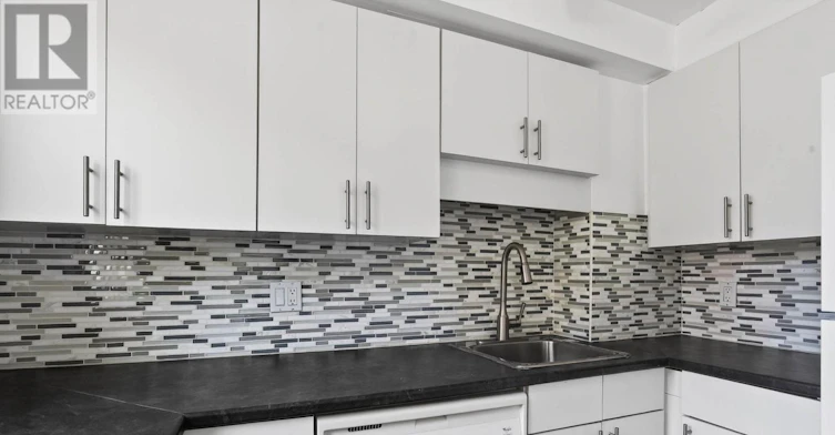 6609B-6609 Bilberry Drive, Ottawa, ON, K1C 4N5 - 9