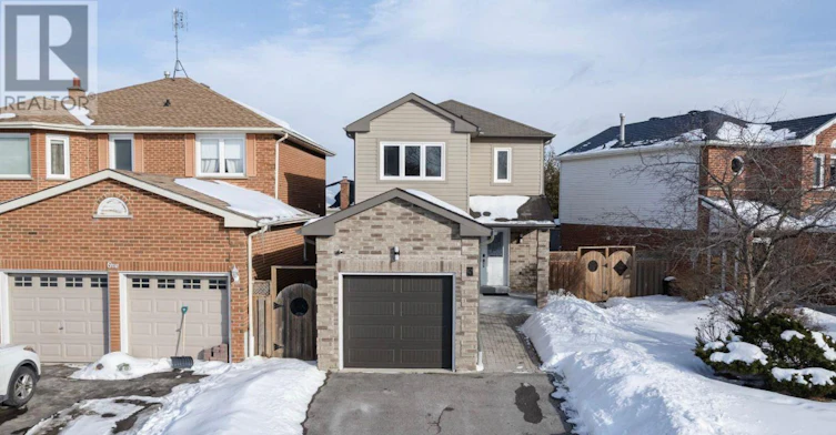 3 Teddington Crescent, Whitby, ON, L1R 1S4