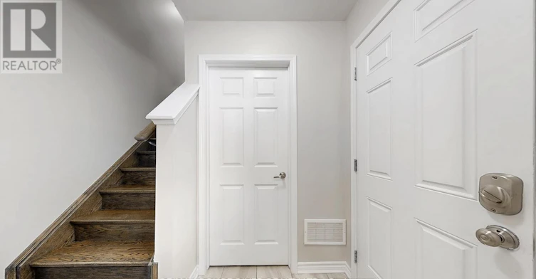 1061 Clipper Lane, Pickering, ON, L1X 0E9 - 16