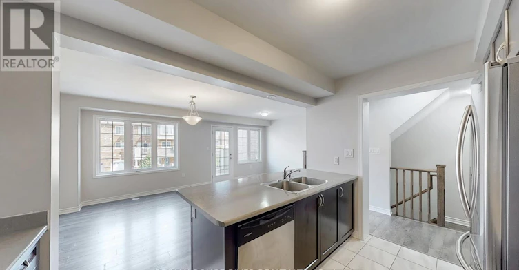 1061 Clipper Lane, Pickering, ON, L1X 0E9 - 12
