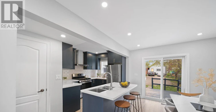 UPPER-305 Weir Street N, Hamilton, ON, L8H 5G4 - 6