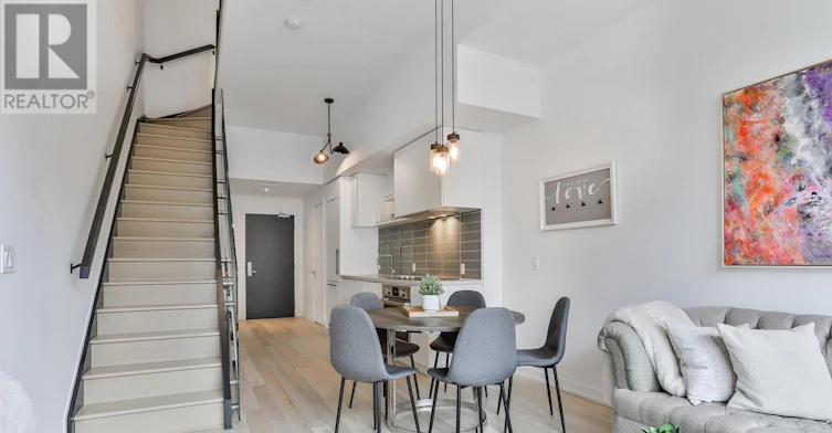 110-35 Wabash Avenue, Toronto, ON, M6R 0A9 - 12