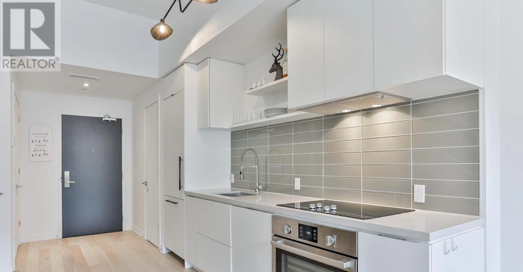 110-35 Wabash Avenue, Toronto, ON, M6R 0A9 - 4