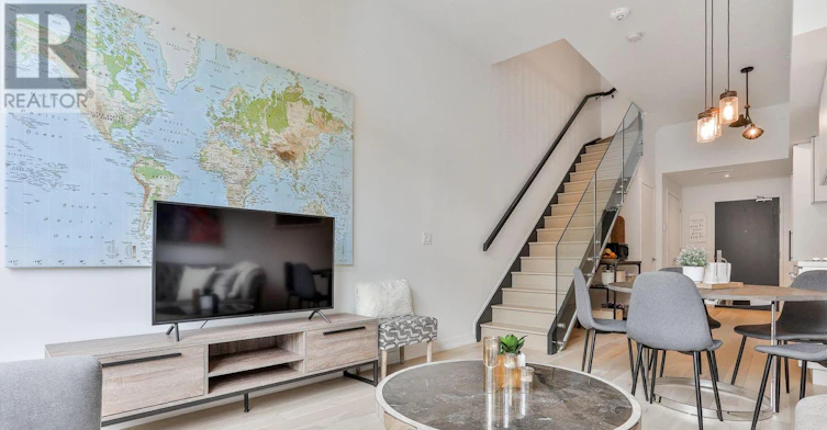 110-35 Wabash Avenue, Toronto, ON, M6R 0A9 - 11
