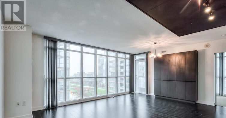 836-15 Iceboat Terrace, Toronto, ON, M5V 4A5 - 2