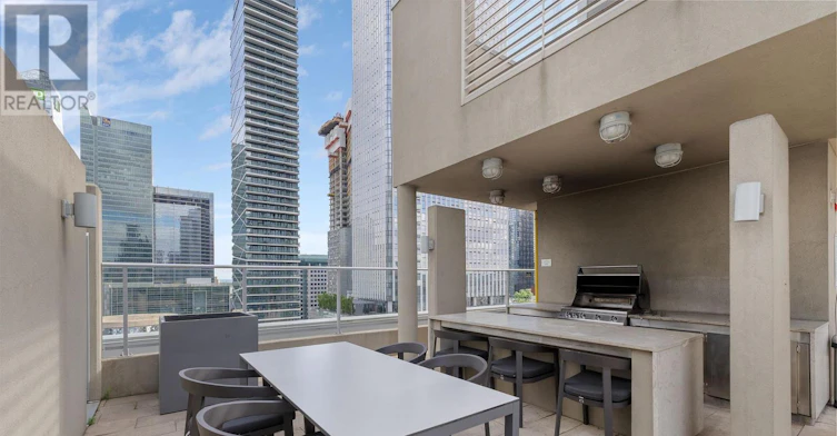 228-21 Nelson Street, Toronto, ON, M5V 3H9 - 25