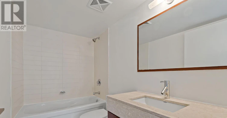 228-21 Nelson Street, Toronto, ON, M5V 3H9 - 18