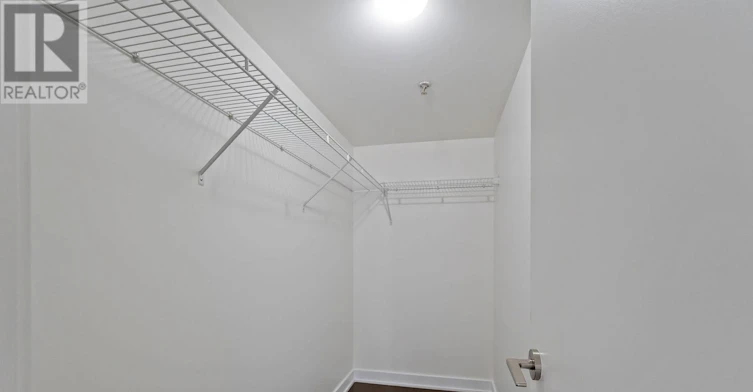 228-21 Nelson Street, Toronto, ON, M5V 3H9 - 17