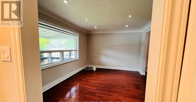 MAIN-55 Colonial Avenue, Toronto, ON, M1M 2C4 - 2
