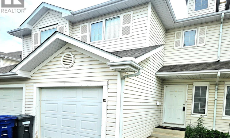 10-410 Keevil Crescent