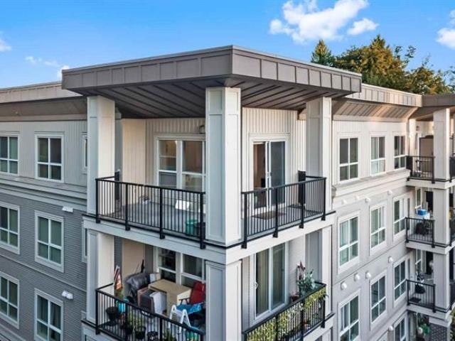 419-9655 King George Boulevard, Surrey, BC, V3T 0C7