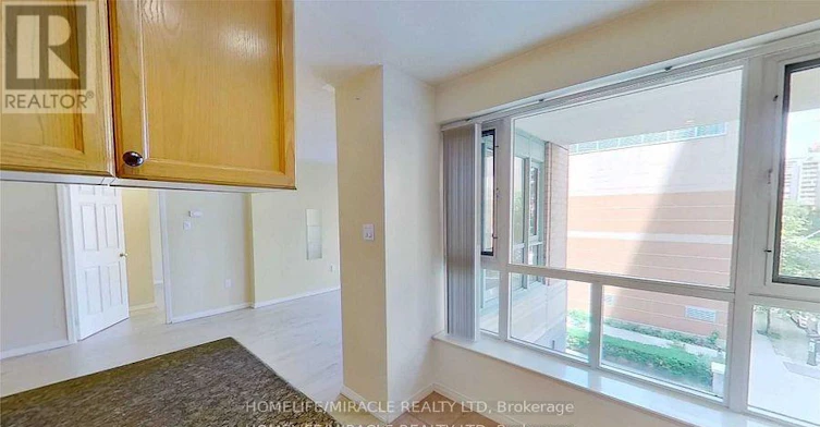 304-887 Bay Street, Toronto, ON, M5S 3K4 - 22