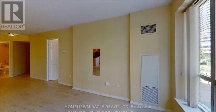 304-887 Bay Street, Toronto, ON, M5S 3K4 - 18