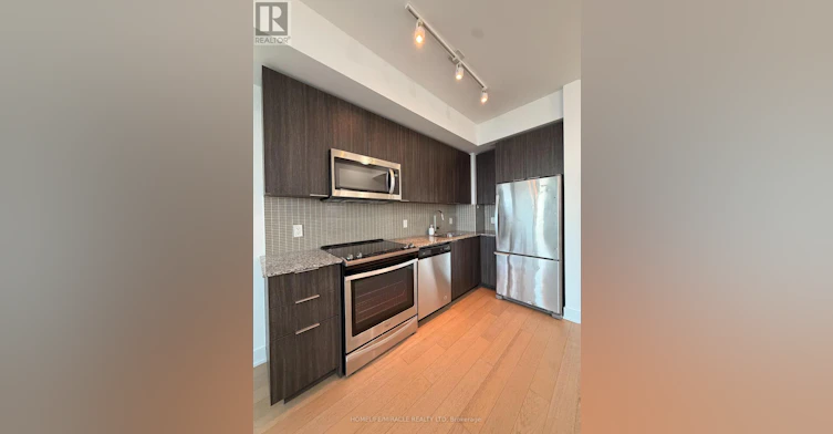 5309-30 Shore Breeze Drive, Toronto, ON, M8V 0J1 - 2