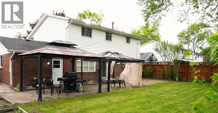 2688 Jamaica Crescent, Windsor, ON, N9E 2Z2 - 15