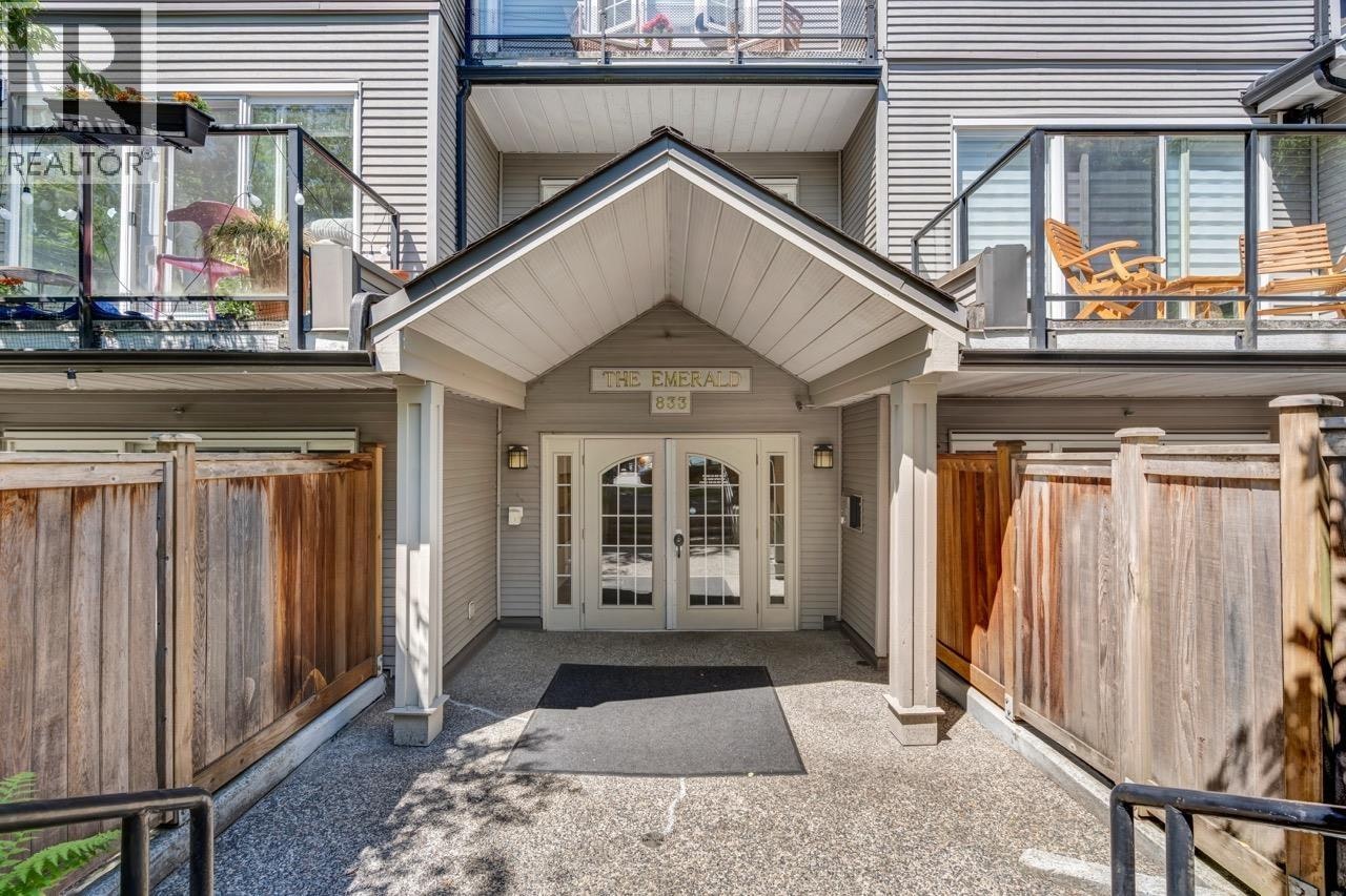204-833 W 16th Avenue, Vancouver, BC, V5Z 1S9