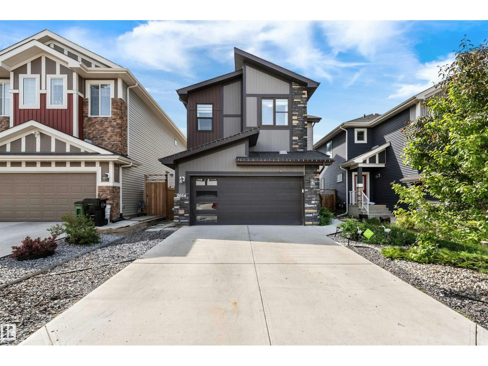 9664 223 Street NW, Edmonton, AB, T5T 7B7