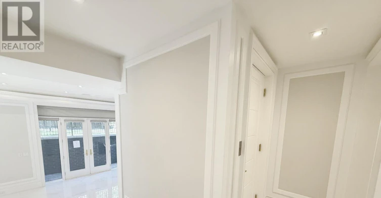 172 Maplehurst Avenue, Toronto, ON, M2N 3B9 - 8